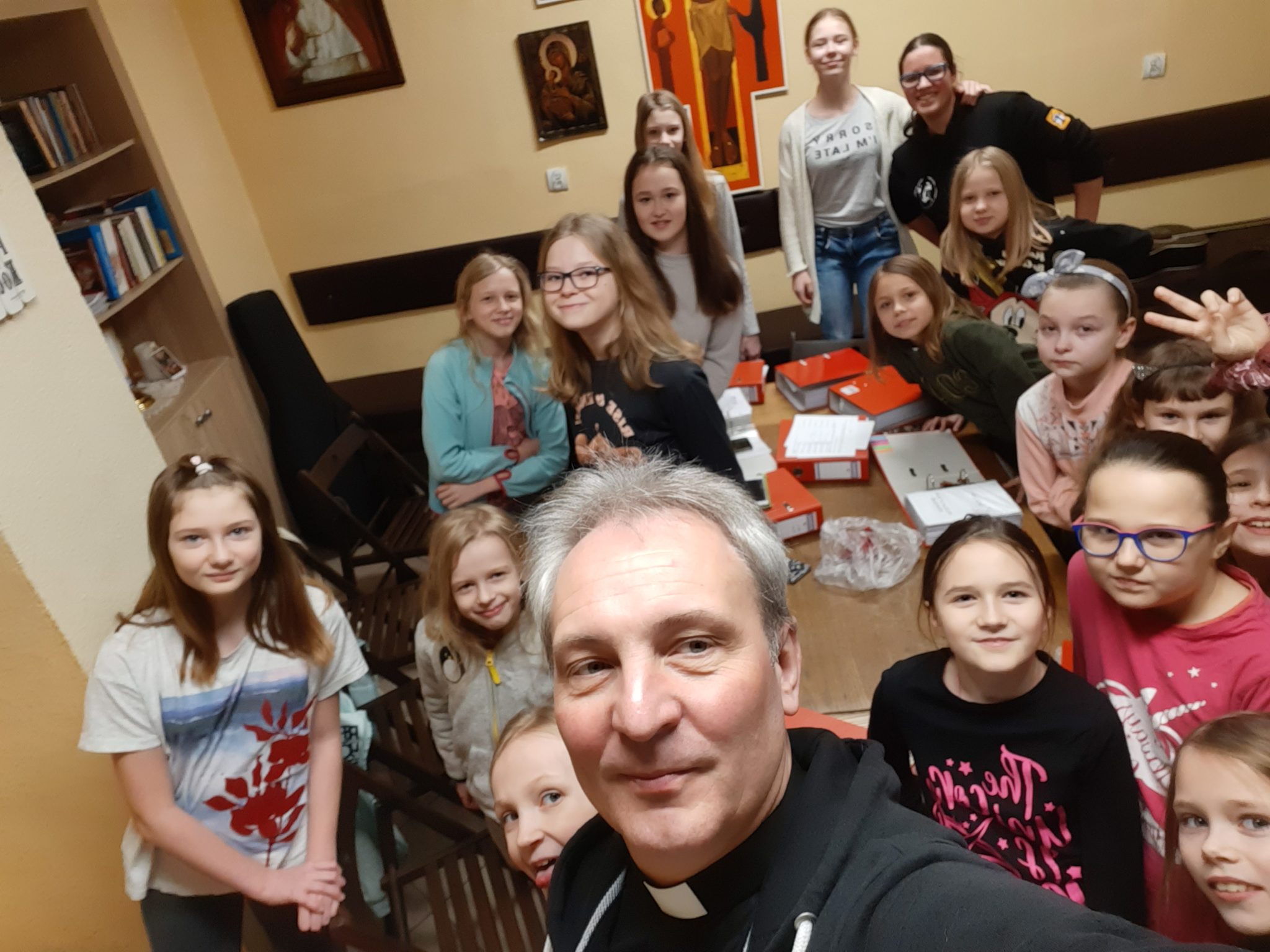 2020-03-07 – Zajęcia scholi dziecięcej „Maciejki” (fot. ks. Arkadiusz Krziżok)